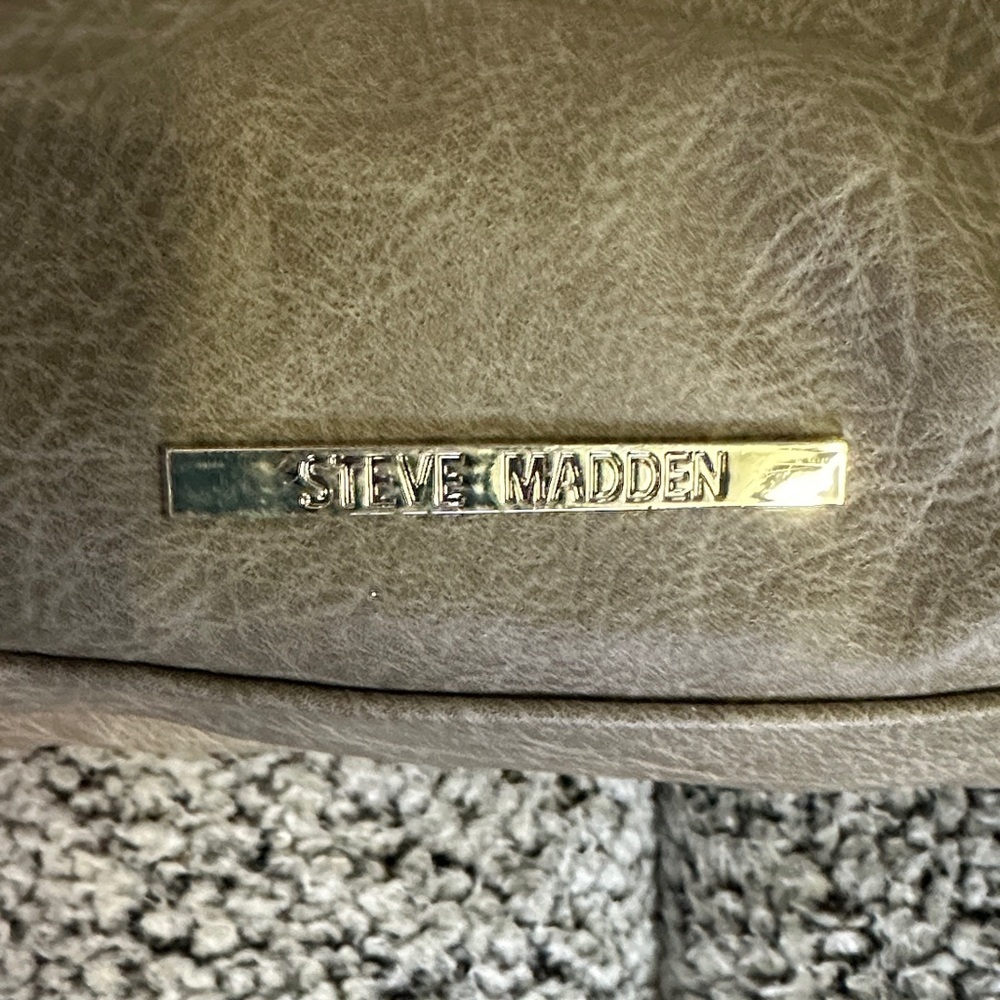 Steve Madden Taupe faux Leather Chain-Handle Shoulder Bag - Picture 2 of 5